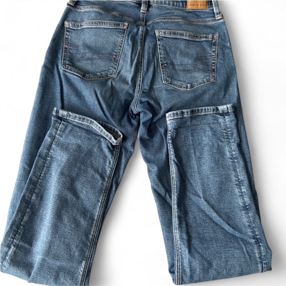 American Eagle Outfitters Women's Blue Straight Leg Jeans - Picture 3 of 4